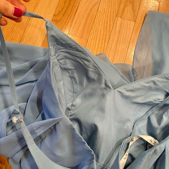 Azazie Bow Tie Knee Length Bermuda Blue Bridesmaid Dress w Built In Bra Size 8 - Picture 6 of 6